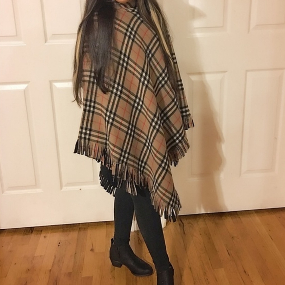 Burberry Poncho
